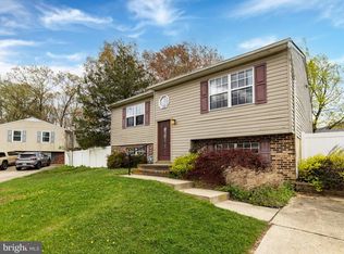 1073 Johanna Ct, Pasadena, MD 21122
