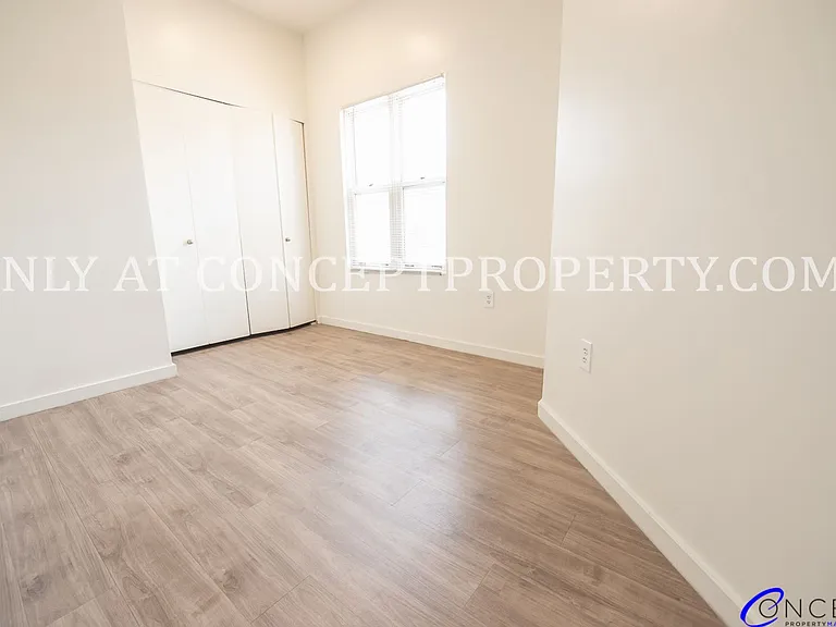 223 E 3rd Ave — Photo 72
