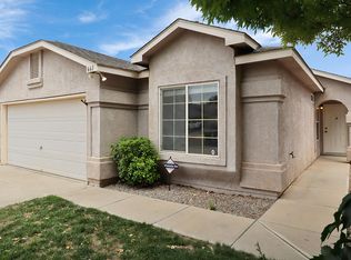 661 Valley Meadows Dr NE, Rio Rancho, NM 87144