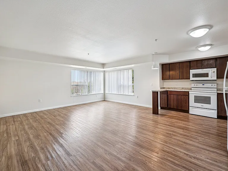 Valleyhigh Flats — Photo 10