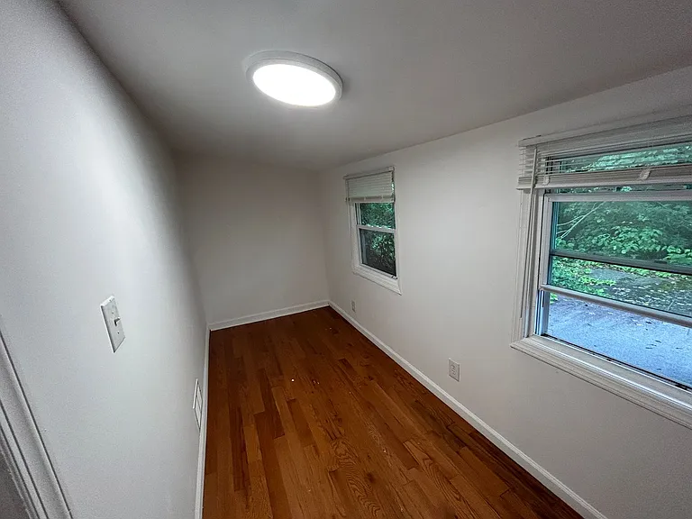1292 Washington Ave — Photo 11