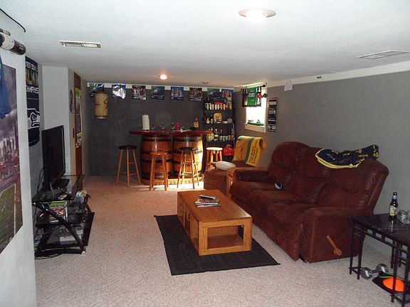 5th image of 634 Burleigh Ave
