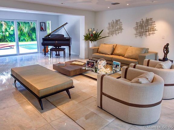 3rd image of 5254 NW 94 Doral Pl