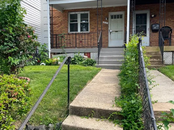 217 Lynhaven Dr, Alexandria, VA 22305