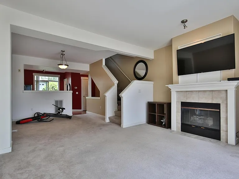23120 SE Black Nugget Rd #R5 — Photo 5