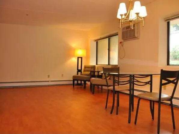 157 Franklin St #11, Stoneham, MA 02180