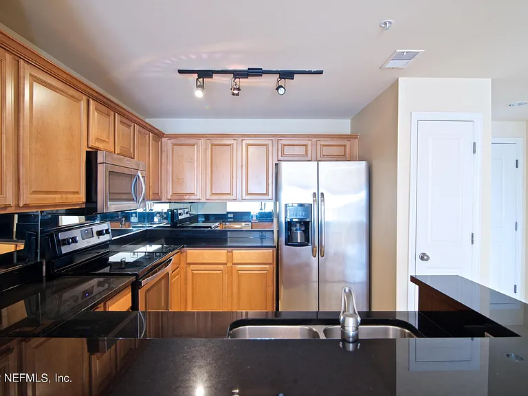 400 E Bay St #1810 — Photo 55