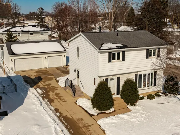 3917 16th Ave NW, Rochester, MN 55901