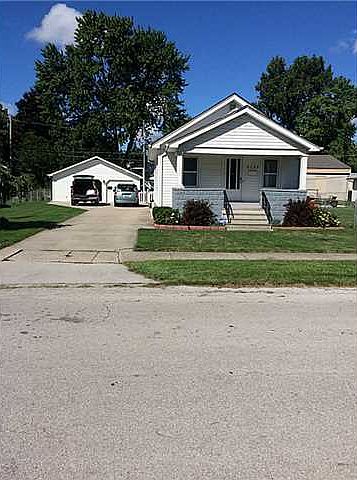 1st image of 2108 Sheffield Pl