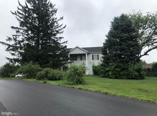 421 Martina Dr, Chambersburg, PA 17201
