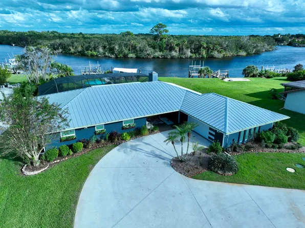 651 SE HIDDEN RIVER Drive, Port St Lucie, FL 34983