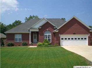 130 Hedgestone Dr, Huntsville, AL 35806