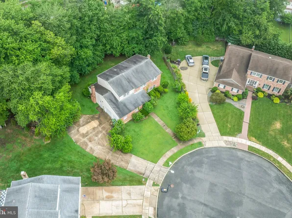 1910 E Country Club Ct, Cherry Hill, NJ 08003