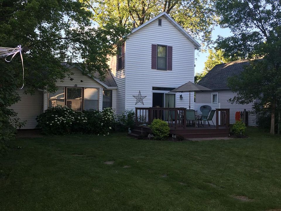 2nd image of 113 W Lincoln Ave #W