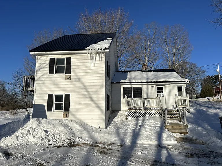 2692 Union St — Photo 1