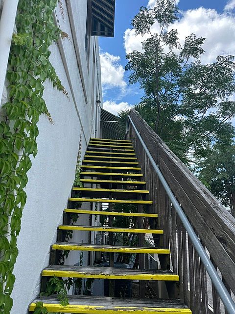 1st image of 151 E Tarpon Ave #B