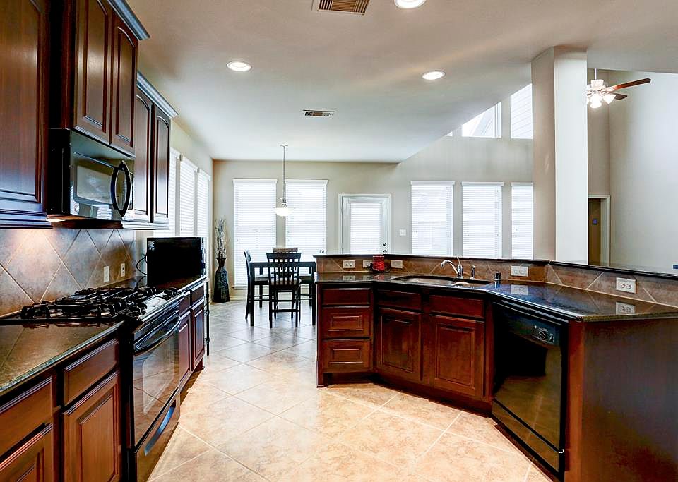1st image of 25530 Lockspur Dr