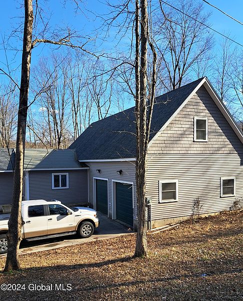4th image of 1500 County Route 61