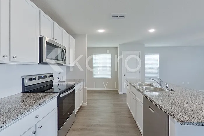 8647 SW 43rd Ter — Photo 7