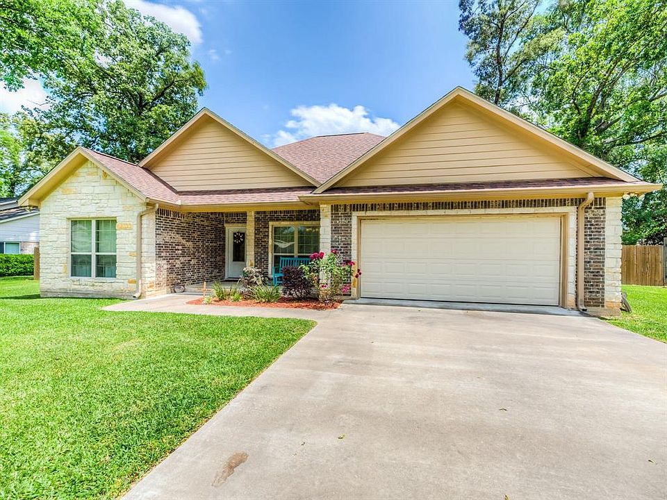1st image of 198 Countrywood Dr