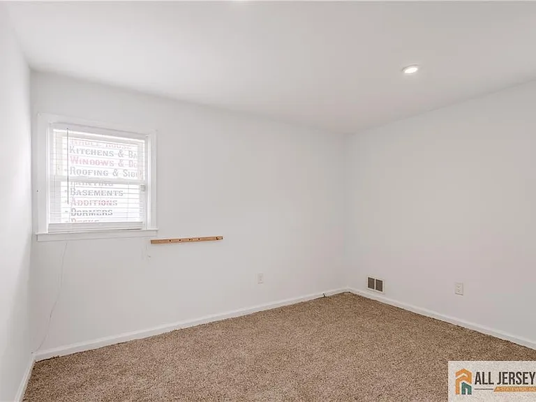 9 Haven Ter — Photo 16