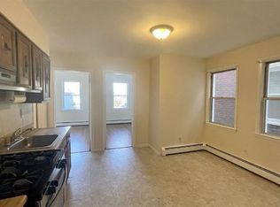 43 W 15th St APT 1R, Bayonne, NJ 07002