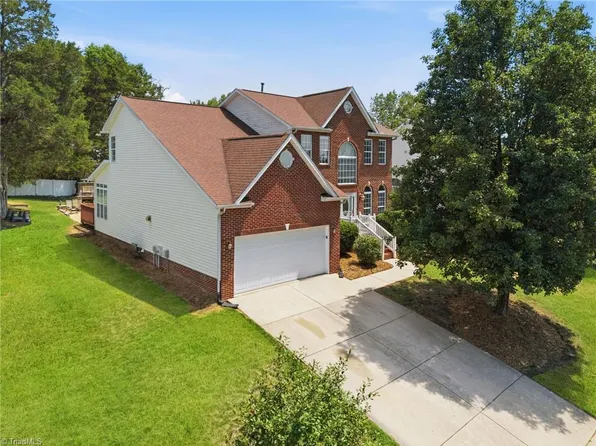 4380 Peaceford Glen Dr, High Point, NC 27265