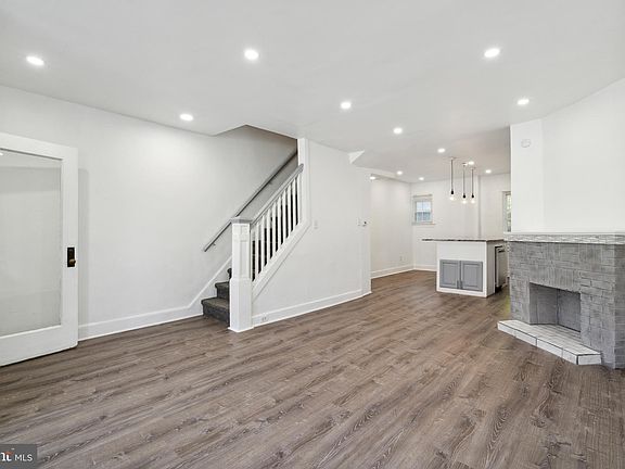 4th image of 132 W Ashdale St