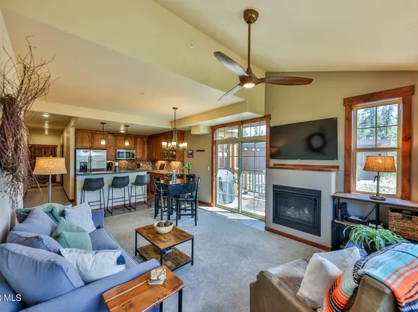 145 COZENS POINTE Circle #202, Fraser, CO 80442