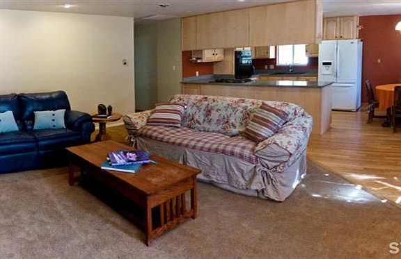 4th image of 1809 Gentian Cir