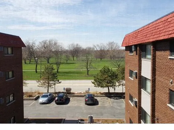 1919 S Wolf Rd APT 412, Hillside, IL 60162