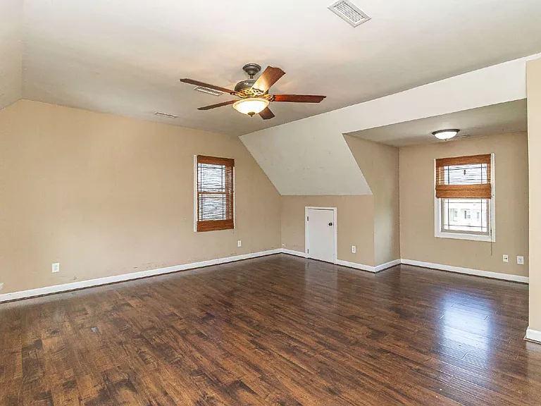 303 Glenn Laurel Dr — Photo 36
