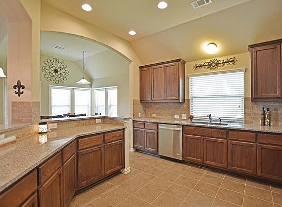5th image of 2729 Santa Domingo Dr