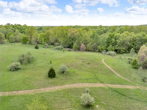 Maple Rd, Michigan Center, MI 49254