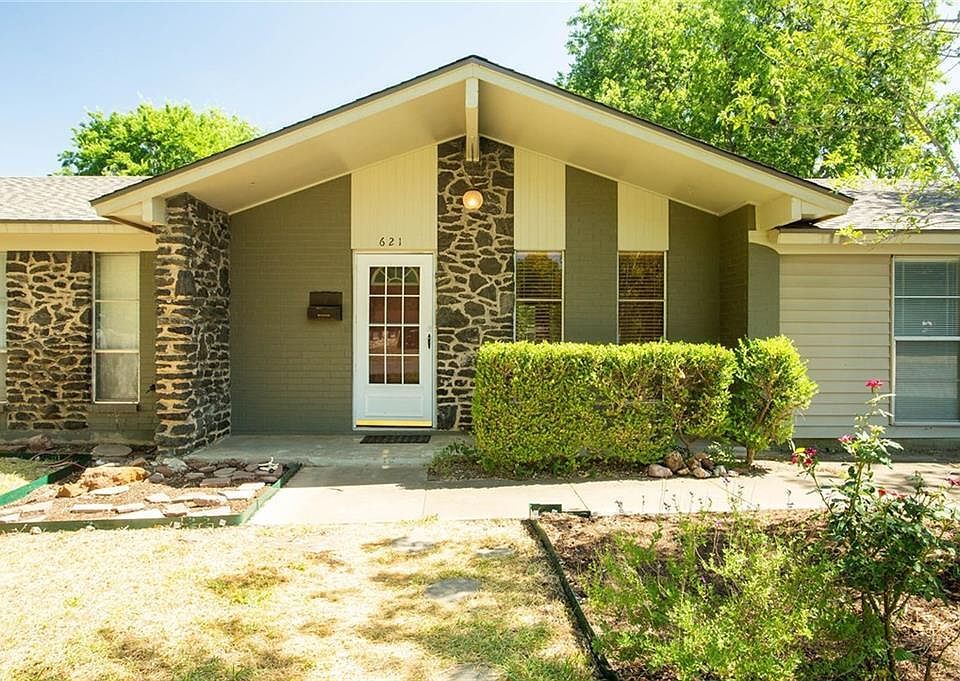 1st image of 621 Christie Ct