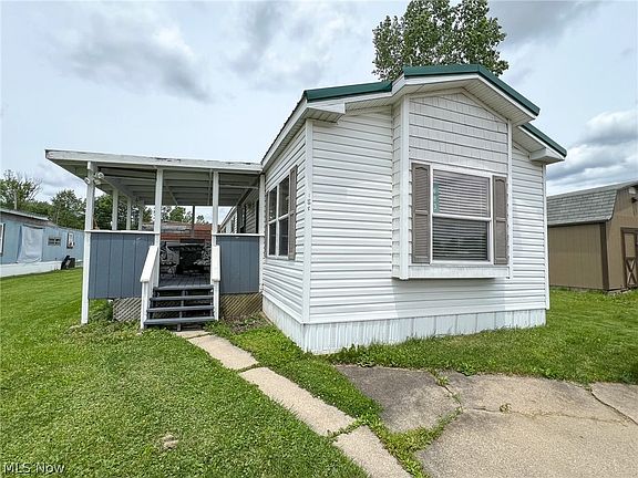 2nd image of 360 S Main St #683