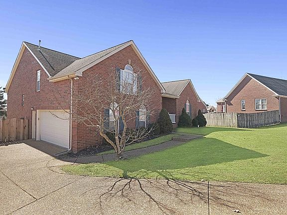 3rd image of 2775 Landcashire Ct