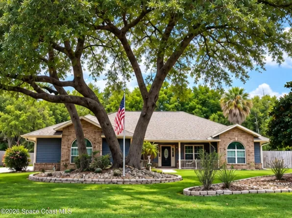 90 Spring Lake Dr, Debary, FL 32713