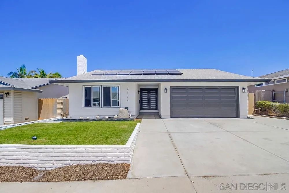 Apple - SAKULA❤️ 3974 Apple Ln, Oshkosh, WI 54902 | Zillow