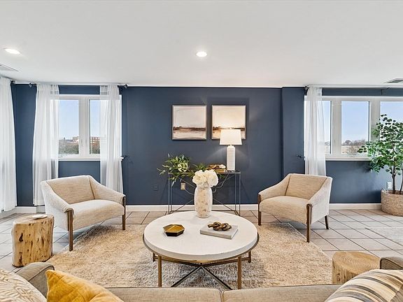 3rd image of 154 Lynnway #A