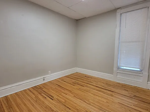 Spacious 1 bedroom and studio in the heart of Eat Street, 17 1/2 26th St E #1, Minneapolis, MN 55404