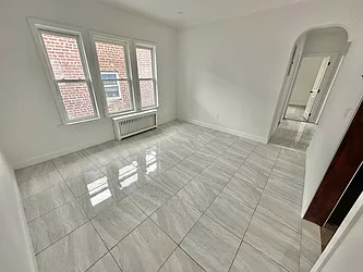 5419 Snyder Avenue, #2