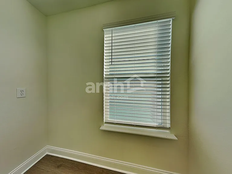 1040 Grafton Ridge Dr — Photo 11