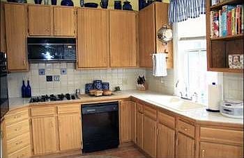 5th image of 187 N L St