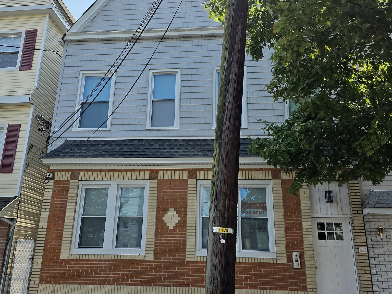 2 bed, $1,950 — Photo 1