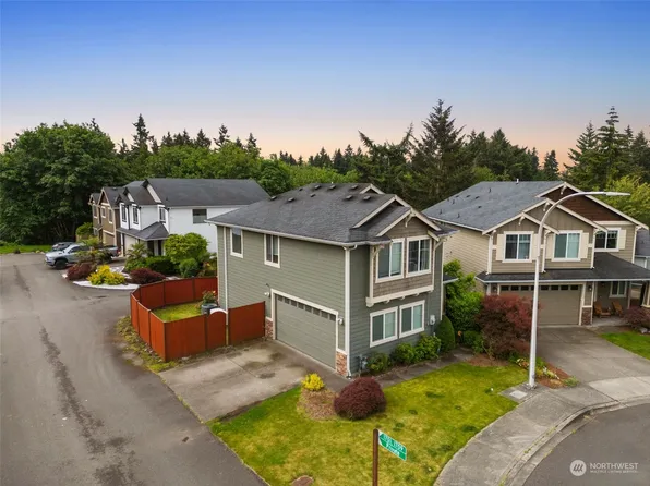 1723 Queen Court NE, Renton, WA 98056