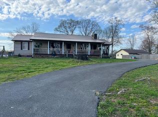 118 Henderson Dr #5, Madisonville, TN 37354
