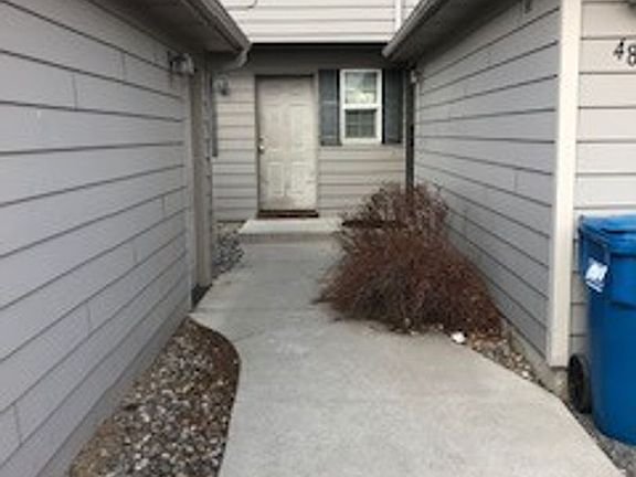 4th image of 484 W Shore Dr