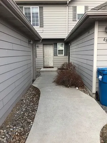484 W Shore Dr Photo 1