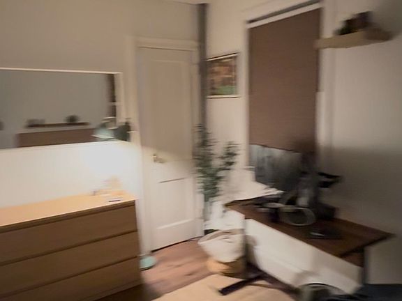 3rd image of 162 W 9th St Floor 1